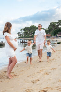 Photographe famille enfant à la plage sur le Bassin d'Arcachon
