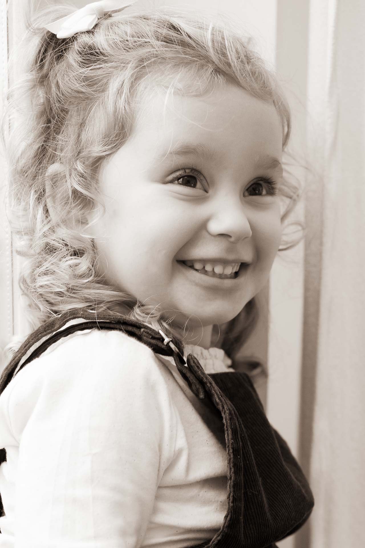 Portrait Noir et Blanc Enfant Séance photo Bordeaux